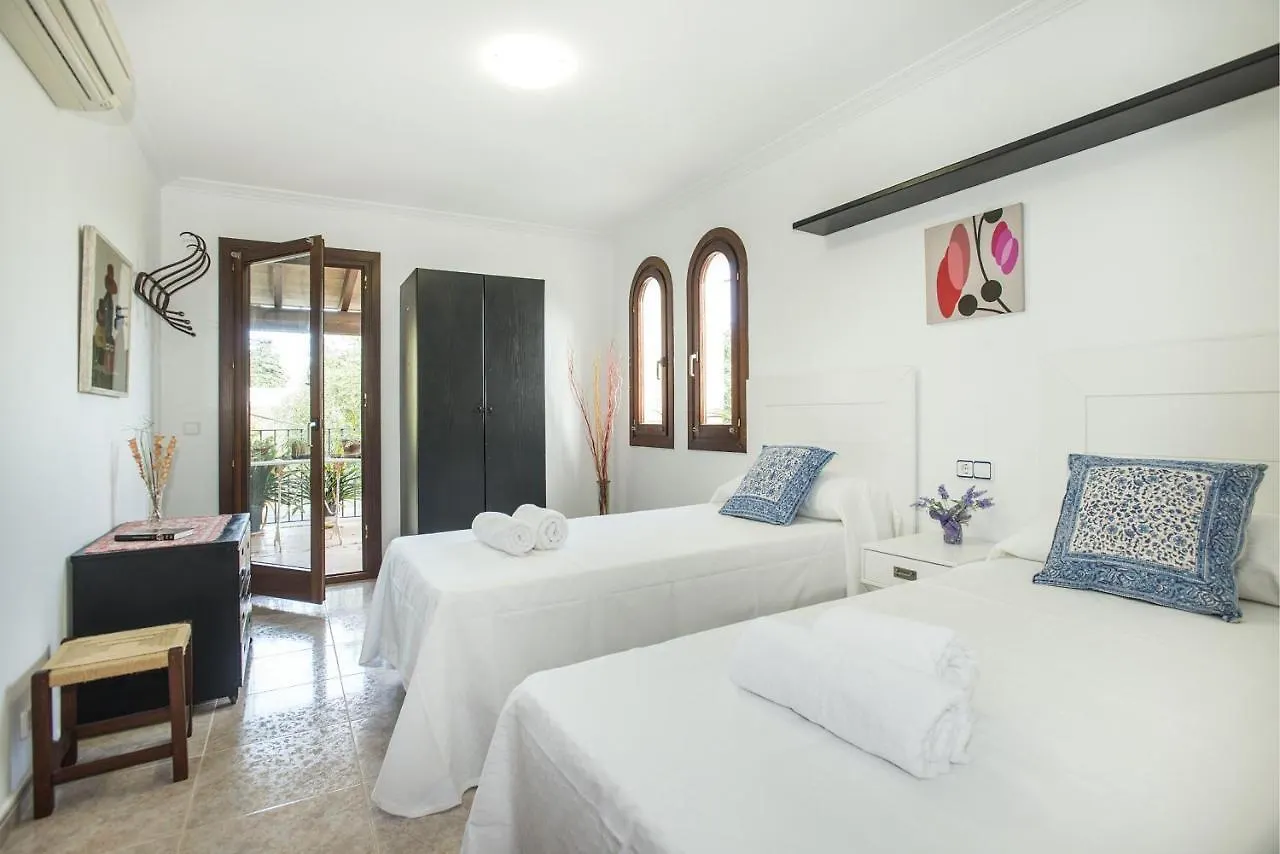 Owl Booking Villa Far - 15 Min Walk To The Beach 波连萨港
